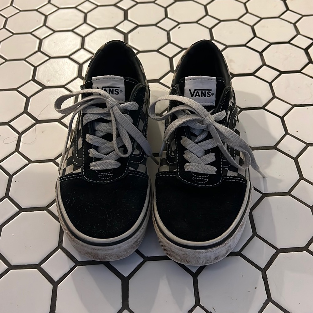 Youth Vans Size 3